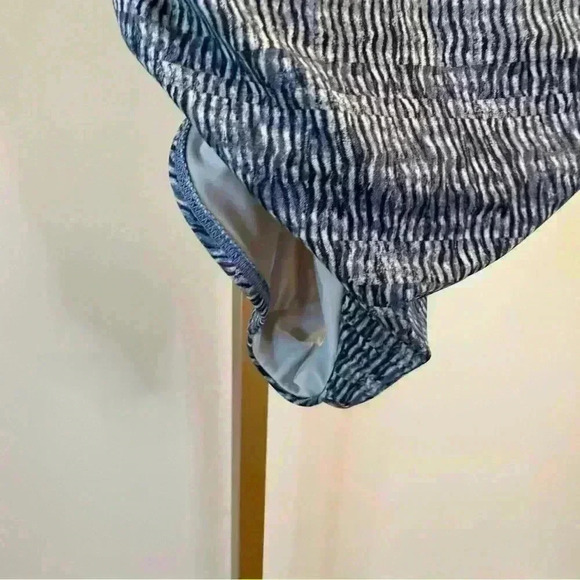 LOFT Beach Women's One Piece Swimsuit Blue & White Size 14 - Picture 2 of 10